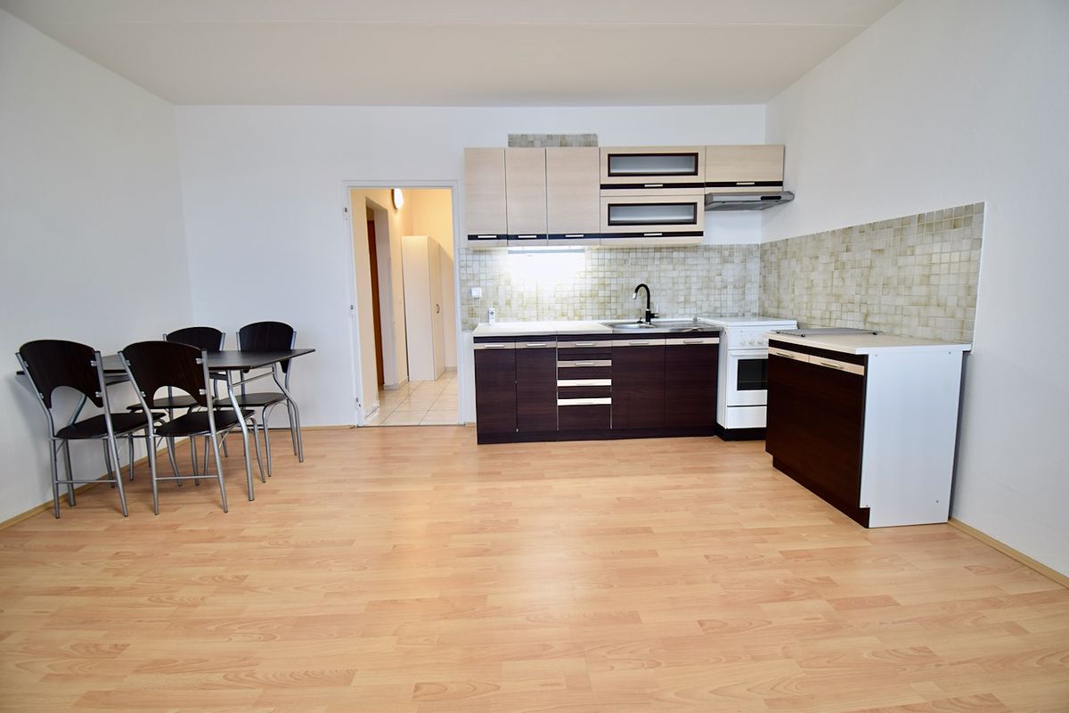 Pronájem bytu 4+kk 76 m² – fotografie 5