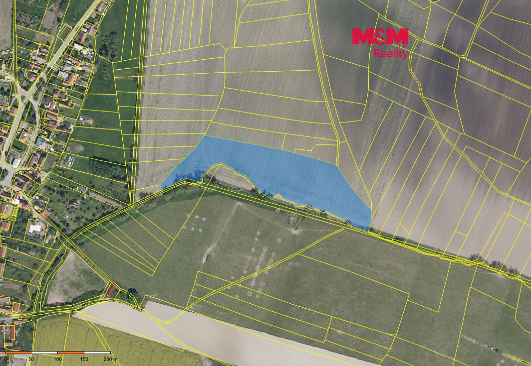Prodej pole 27713 m²