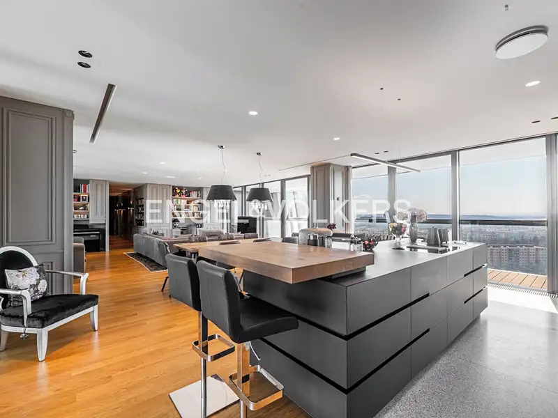Prodej bytu 4+kk 234 m², Praha – náhled fotky 2