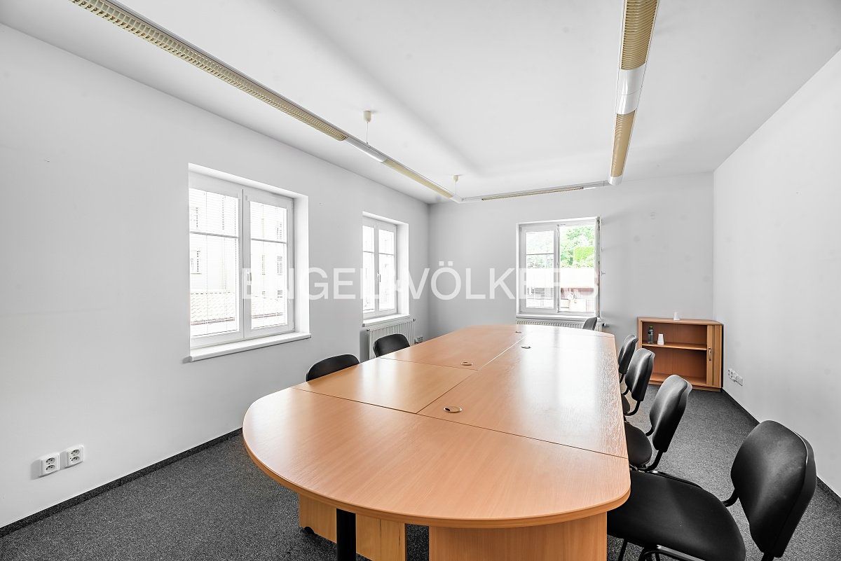 Pronájem kanceláře 277 m² – fotografie 5
