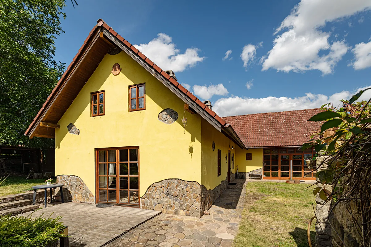 Prodej rodinného domu 224 m², pozemek 805 m²