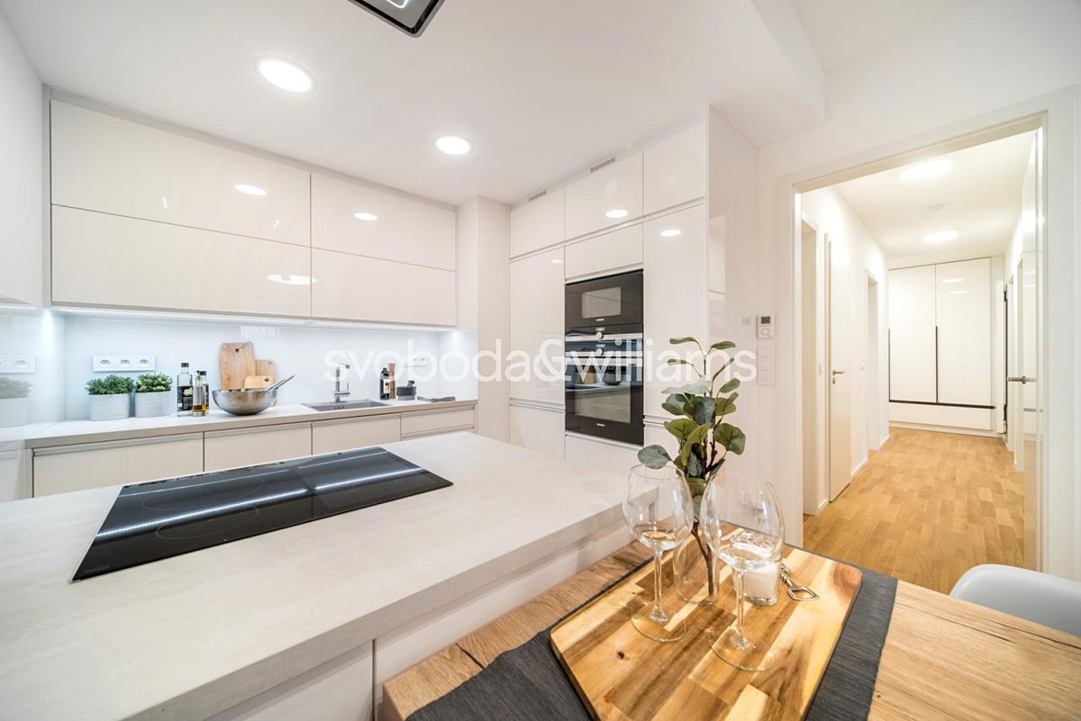 Pronájem bytu 3+kk 70 m²