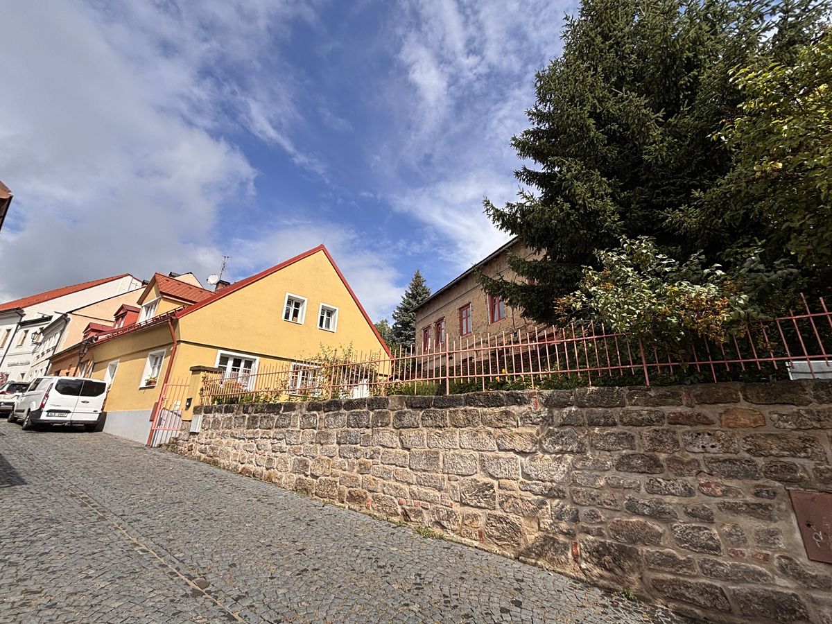 Pronájem rodinného domu 125 m², pozemek 292 m²