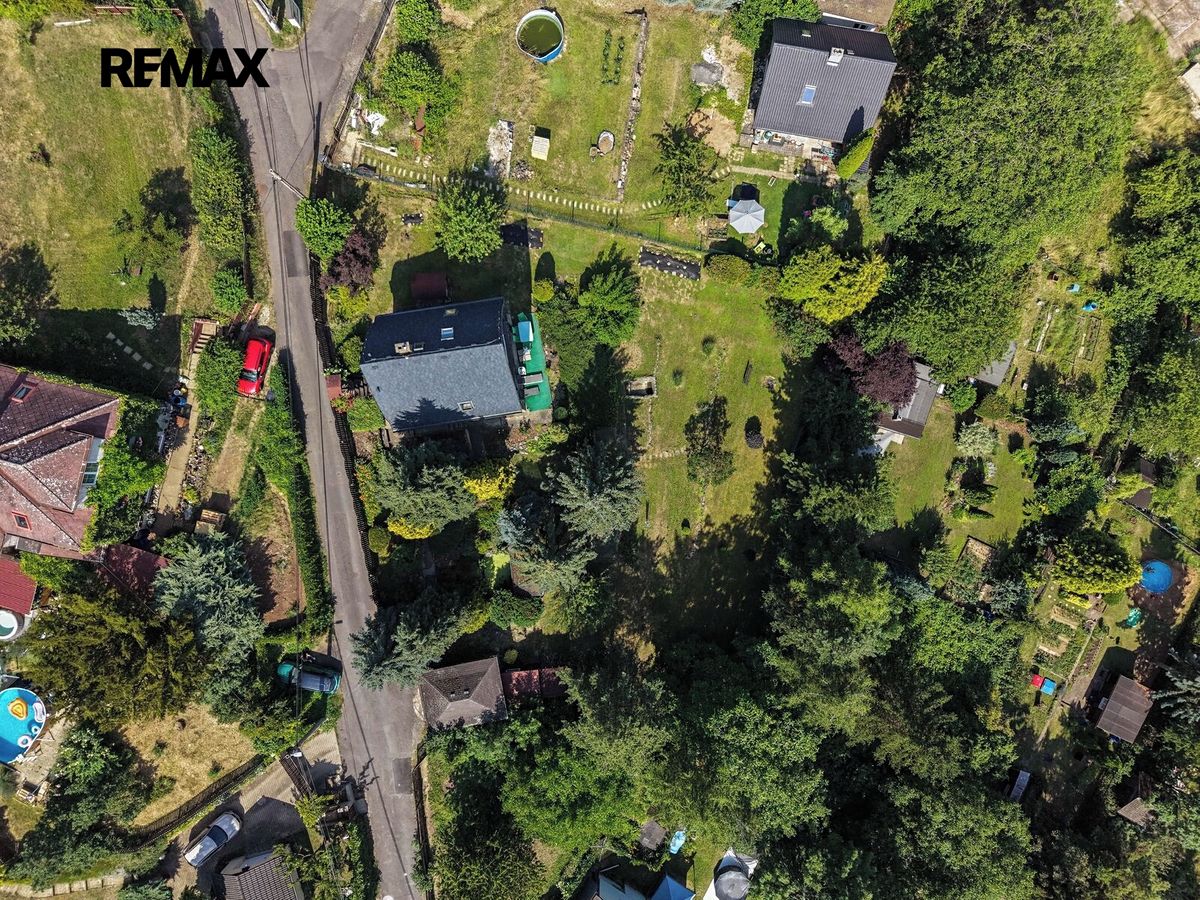 Prodej rodinného domu 160 m², pozemek 1474 m² – fotografie 2