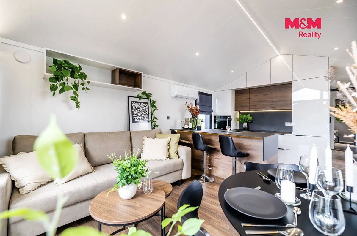 Prodej rodinného domu 57 m², pozemek 2203 m² – fotografie 2
