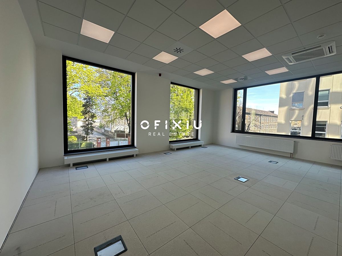 Pronájem kanceláře 73 m²