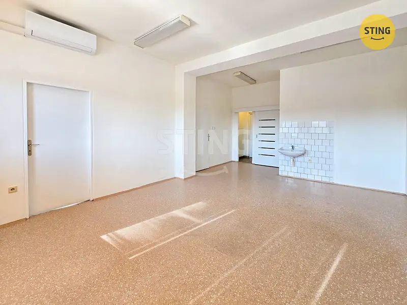 Pronájem komerční nemovitosti 80 m², Karviná – náhled fotky 2