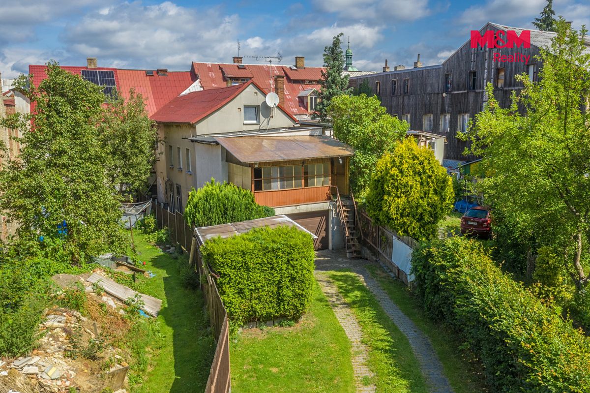 Prodej rodinného domu 140 m², pozemek 397 m² – fotografie 2