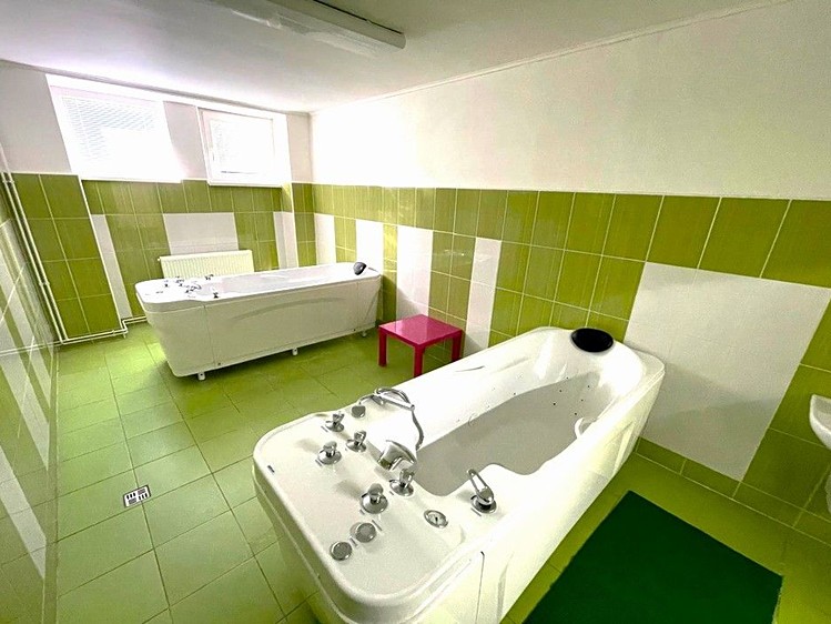 Комерційне приміщення на продаж, 2 900 м² (27 з 37)