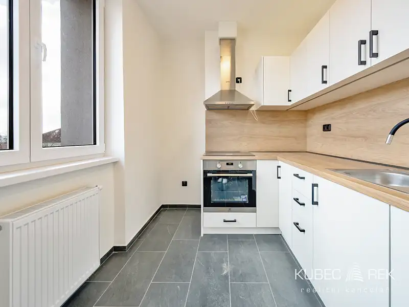 Prodej bytu 2+1 49 m², Pacov – náhled fotky 2
