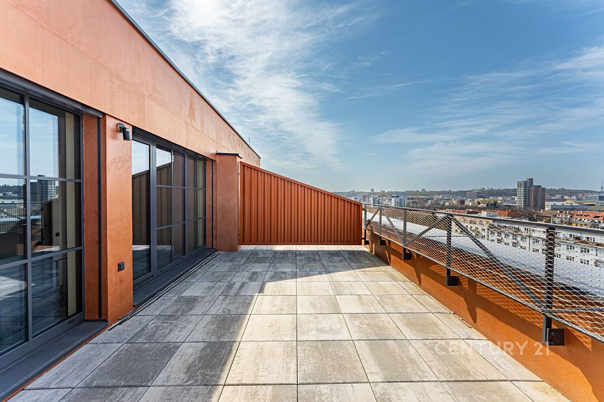 Prodej bytu 4+kk 92 m²