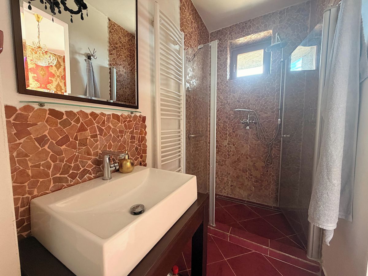 Prodej rodinného domu 220 m², pozemek 477 m² – fotografie 5