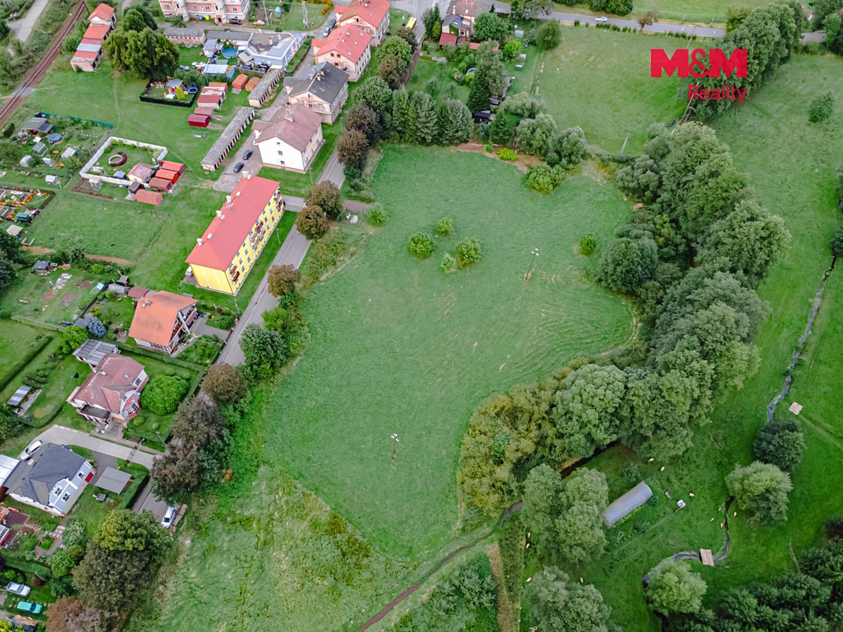 Prodej stavebního pozemku 1747 m² – fotografie 3