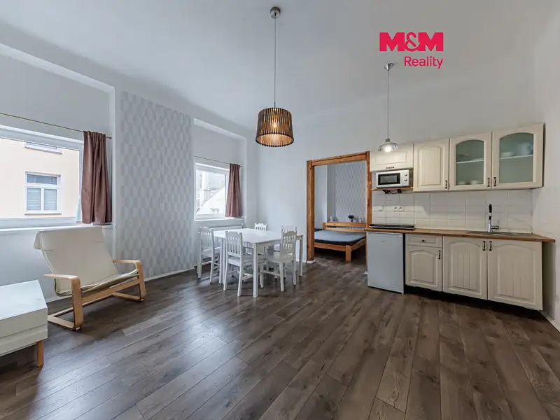 Prodej rodinného domu 327 m², pozemek 220 m², Hroznětín – náhled fotky 1