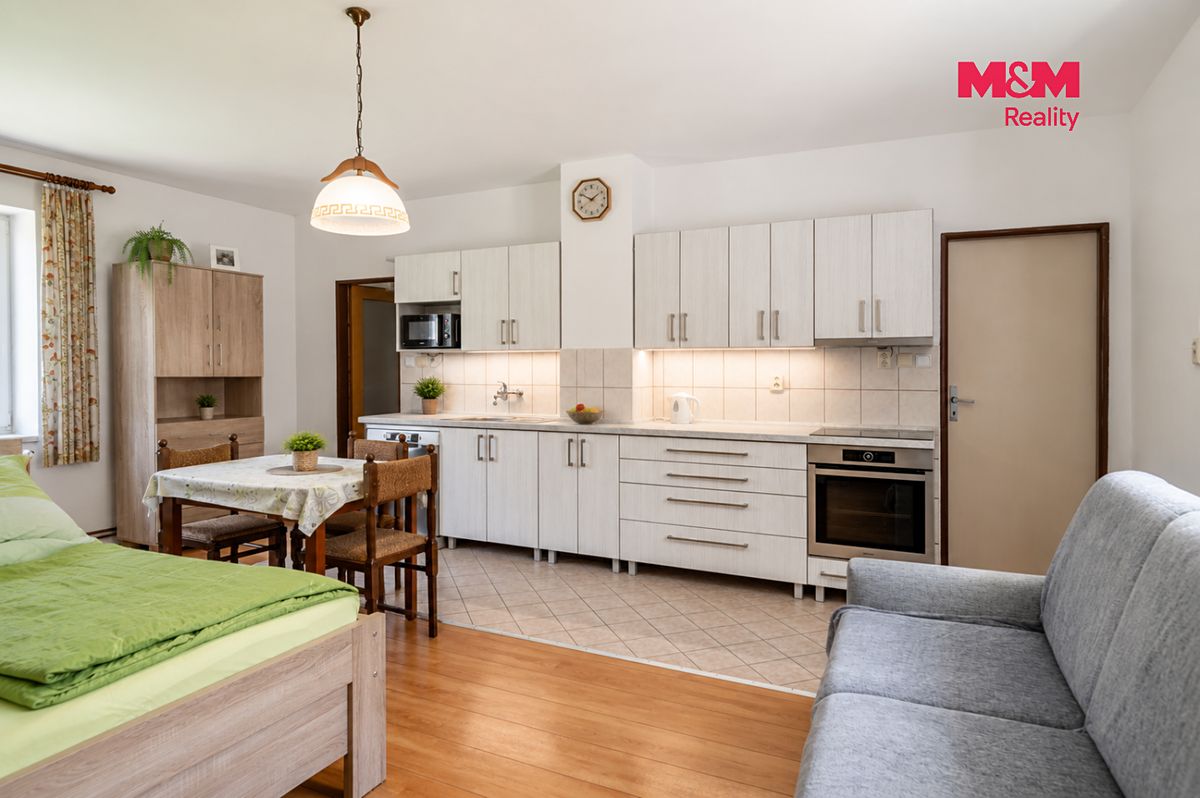 Prodej rodinného domu 163 m², pozemek 4019 m² – fotografie 2