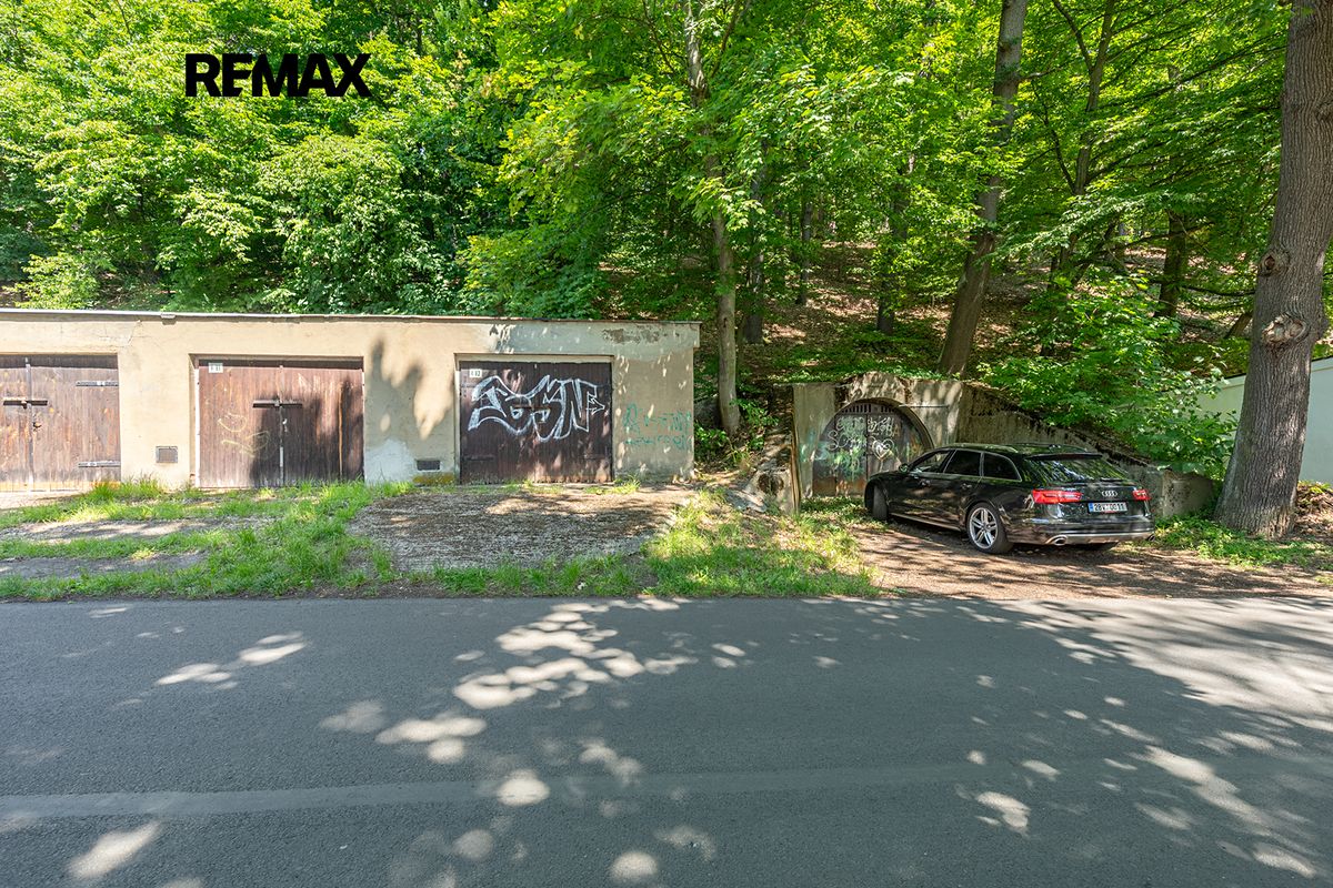 Pronájem garáže 25 m² – fotografie 3