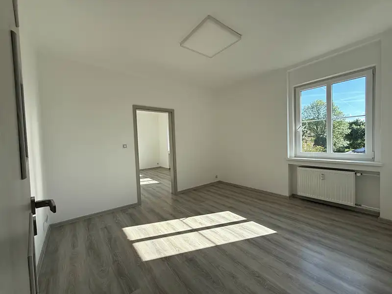 Prodej bytu 2+1 77 m², Karlovy Vary – náhled fotky 3
