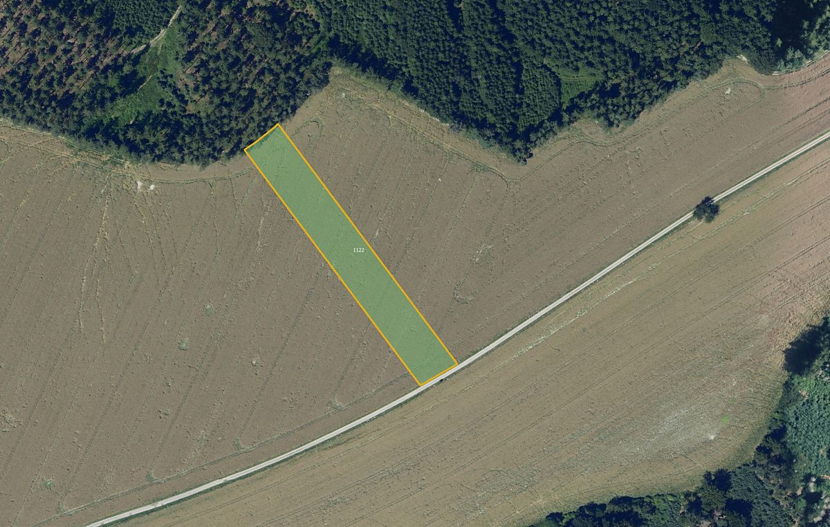 Prodej pole 2416 m²
