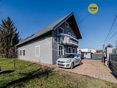 Prodej rodinného domu 220 m², pozemek 1361 m²
