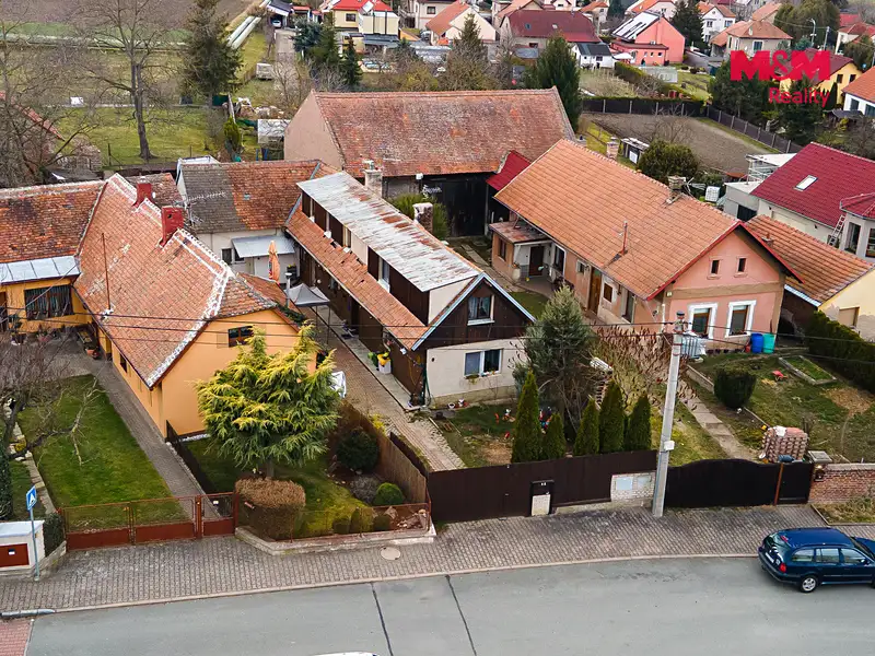 Prodej rodinného domu 250 m², pozemek 610 m², Ostřešany – náhled fotky 2
