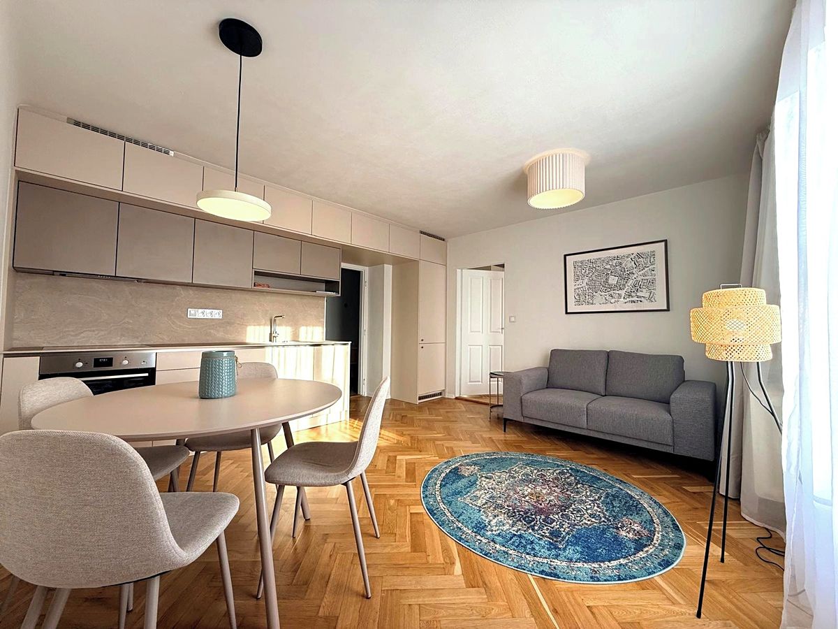 Pronájem bytu 3+kk 57 m² – fotografie 2