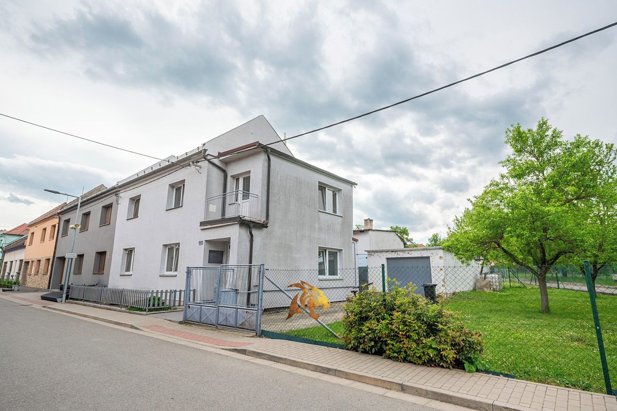 Prodej rodinného domu 170 m², pozemek 824 m² – fotografie 5