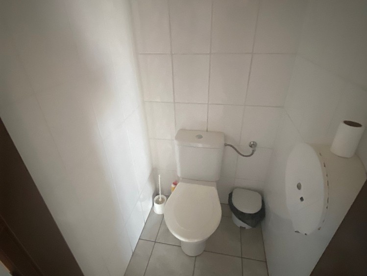 Комерційне приміщення в оренду, 1 322 м² (15 з 17)