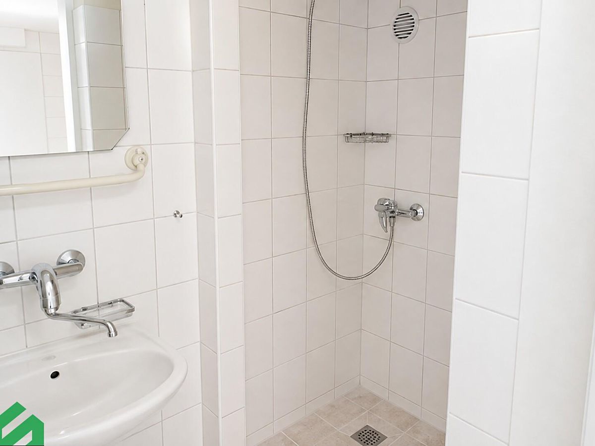 Pronájem bytu 2+kk 61 m² – fotografie 3