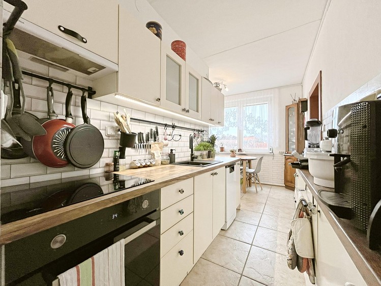 Pronájem bytu 2+1, 55 m² (1 z 20)