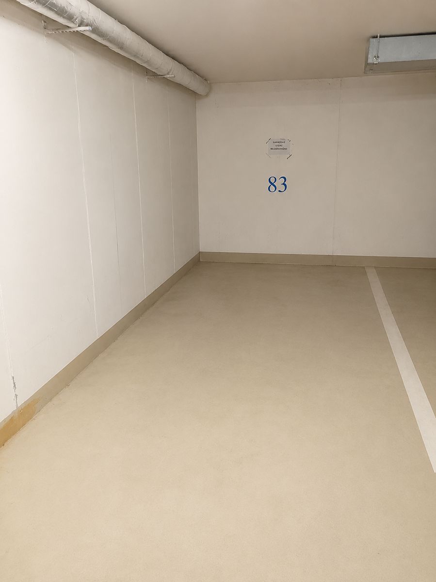 Prodej garáže 13 m² – fotografie 3