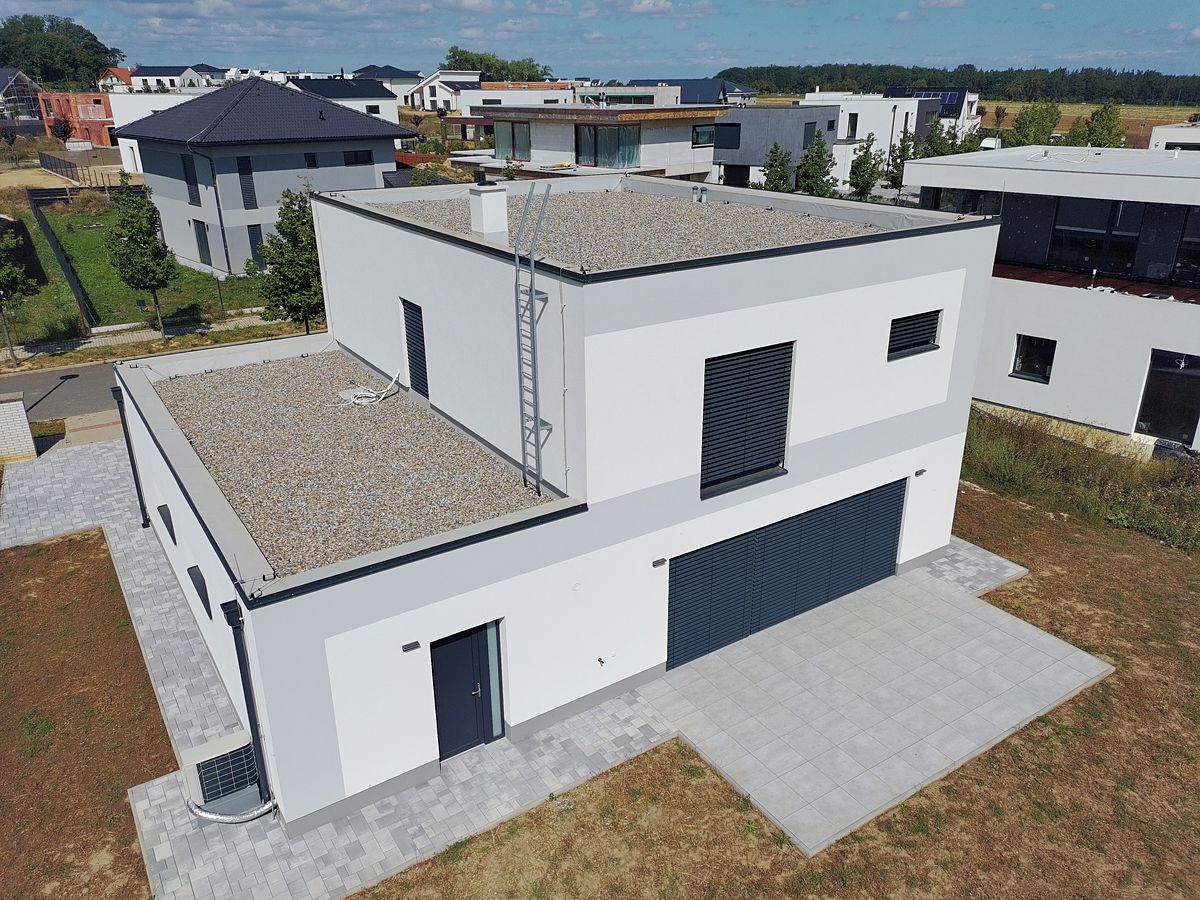 Prodej rodinného domu 221 m², pozemek 815 m² – fotografie 5
