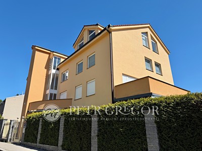 Pronájem kanceláře 108 m²