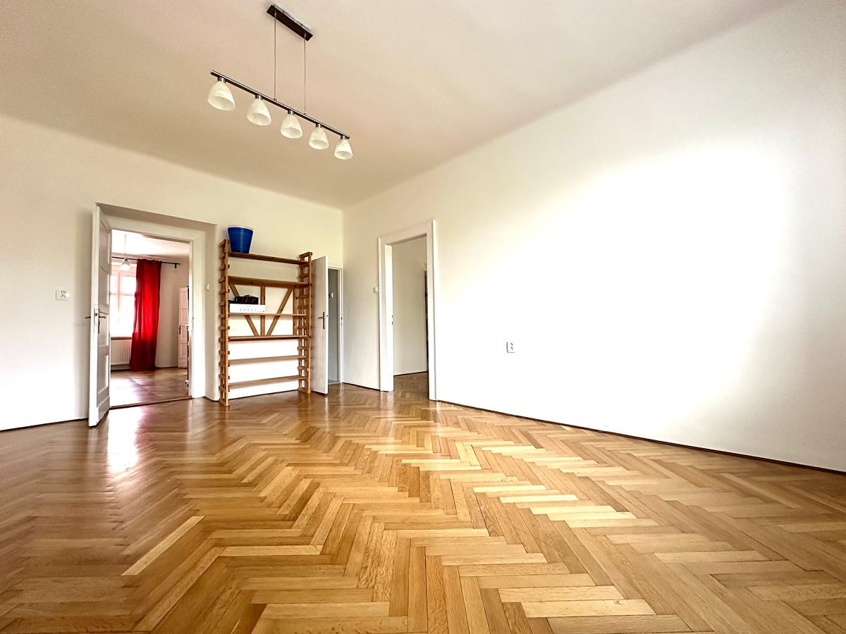 Pronájem bytu 3+1 98 m² – fotografie 5