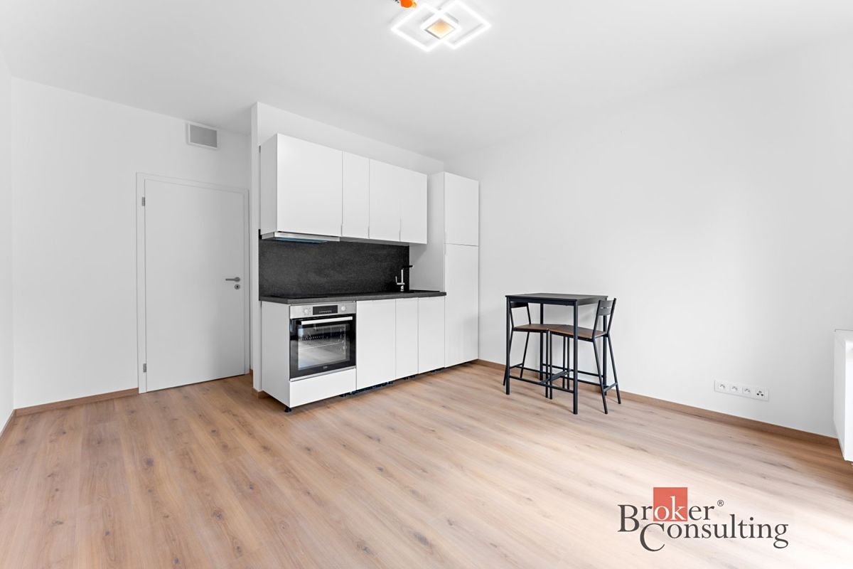 Pronájem bytu 1+kk 22 m² – fotografie 2