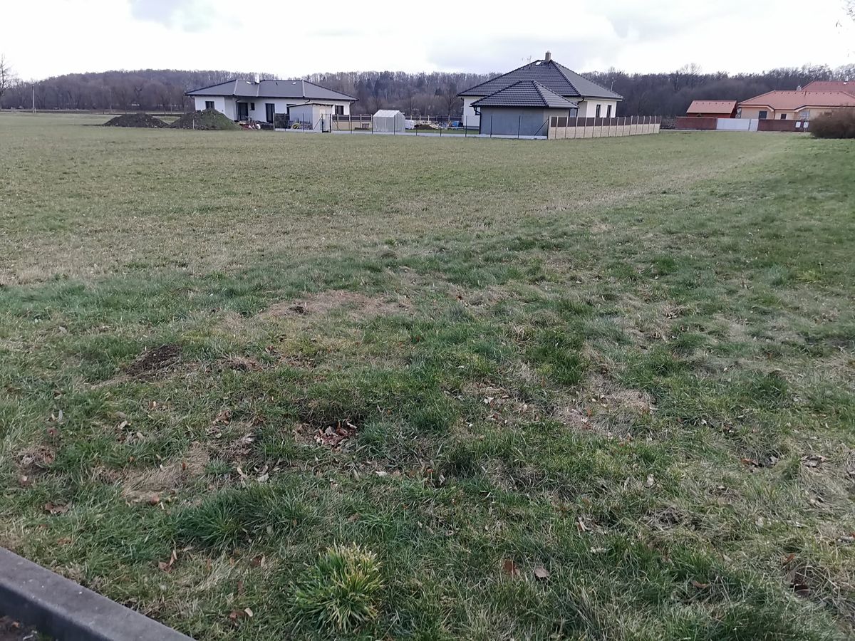 Prodej stavebního pozemku 5840 m² – fotografie 2