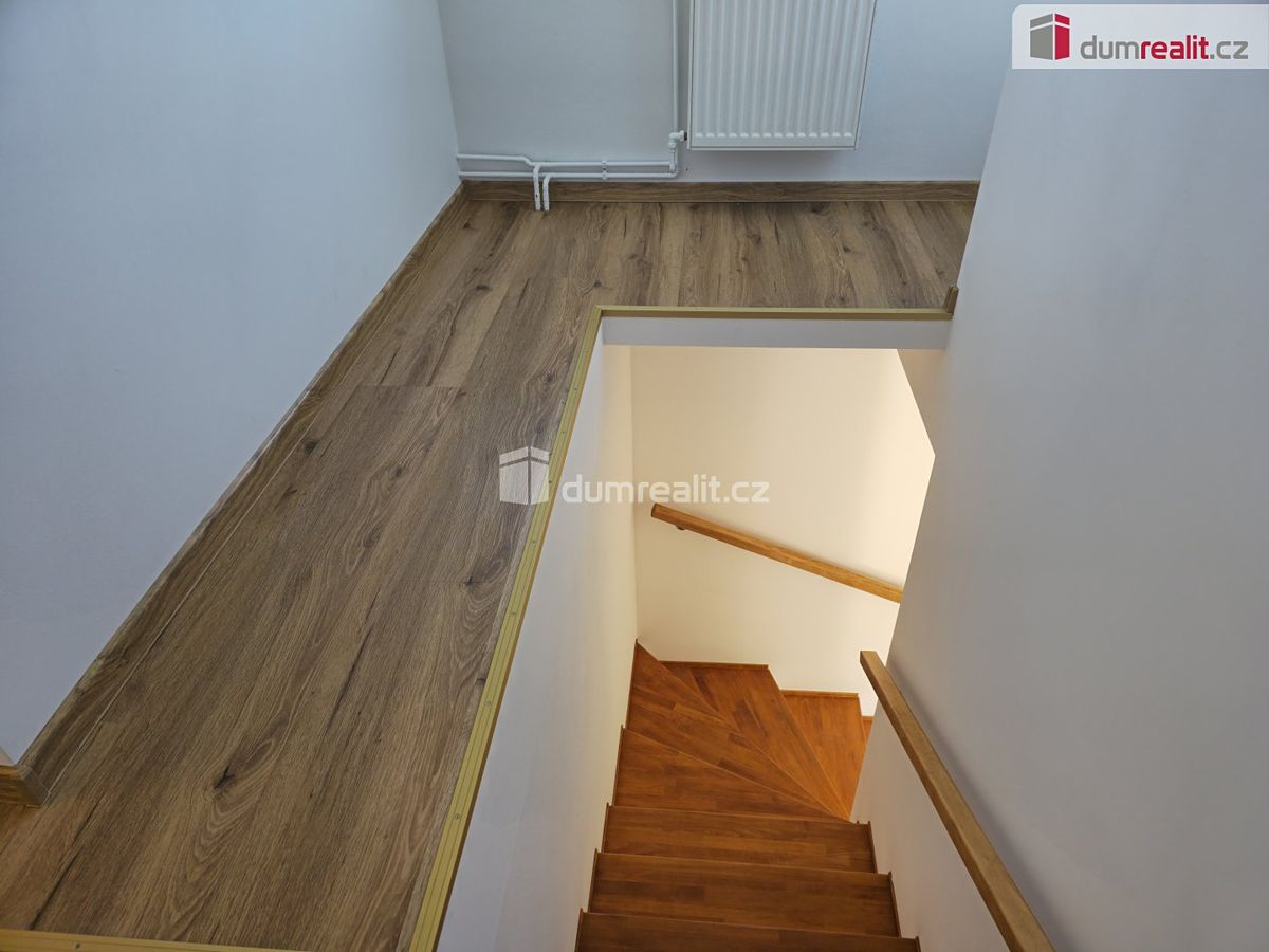 Pronájem bytu 3+kk 74 m² – fotografie 4