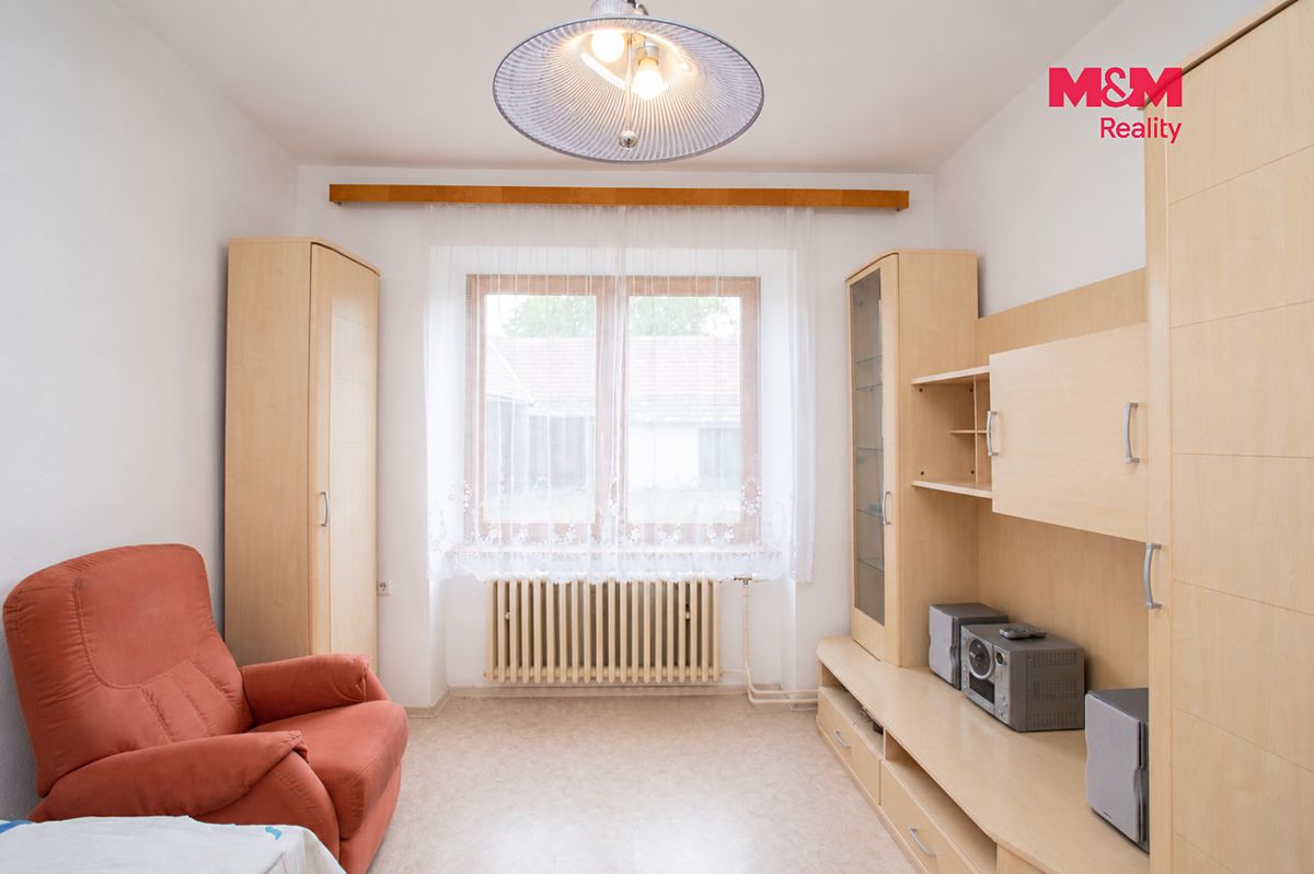 Prodej rodinného domu 189 m², pozemek 2183 m² – fotografie 3