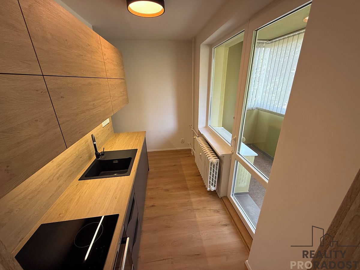 Pronájem bytu 2+1 50 m² – fotografie 2