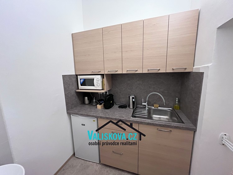 Комерційне приміщення в оренду, 93 м² (6 з 20)