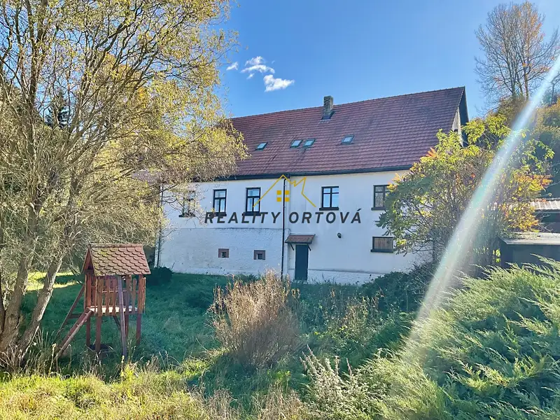 Prodej rodinného domu 400 m², pozemek 2431 m², Horní Olešnice – náhled fotky 1