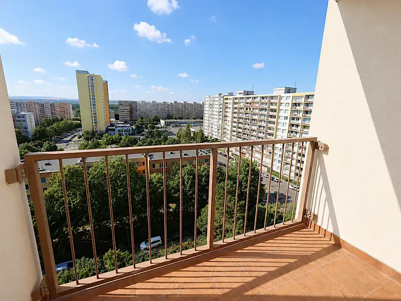 Prodej bytu 3+1 77 m², Praha – náhled fotky 1
