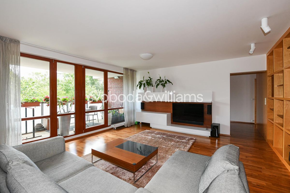 Pronájem bytu 4+kk 157 m² – fotografie 4