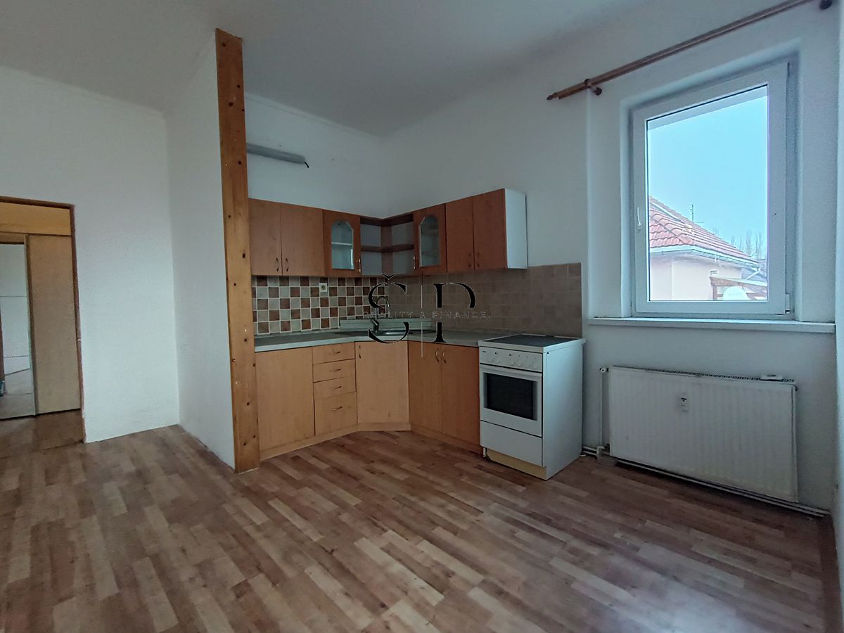 Pronájem bytu 2+kk 55 m² – fotografie 3