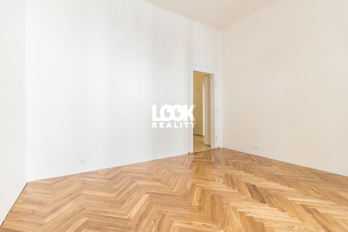 Pronájem bytu 2+kk 74 m² – fotografie 5