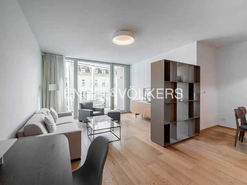 Pronájem bytu 2+kk 73 m², Praha – náhled fotky 2
