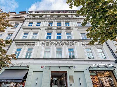 Pronájem kanceláře 156 m²