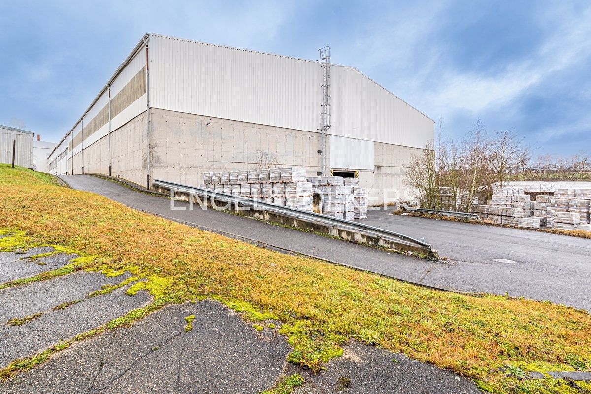 Pronájem výrobní haly, prostoru 30000 m²