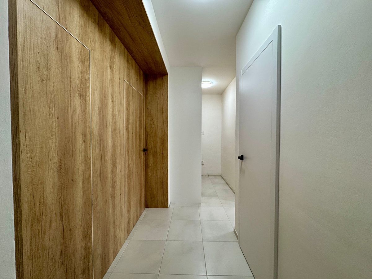 Pronájem bytu 2+1 68 m² – fotografie 2