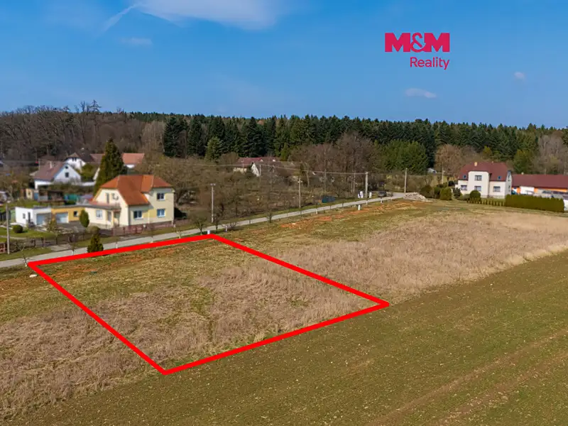 Prodej stavebního pozemku 980 m², Skašov – náhled fotky 1