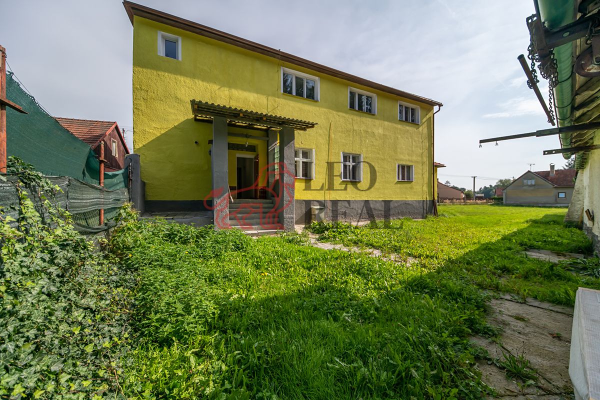 Prodej rodinného domu 321 m², pozemek 891 m²